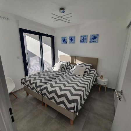 T3 Neuf Avec Terrasse Face A La Mer Бандол Екстериор снимка