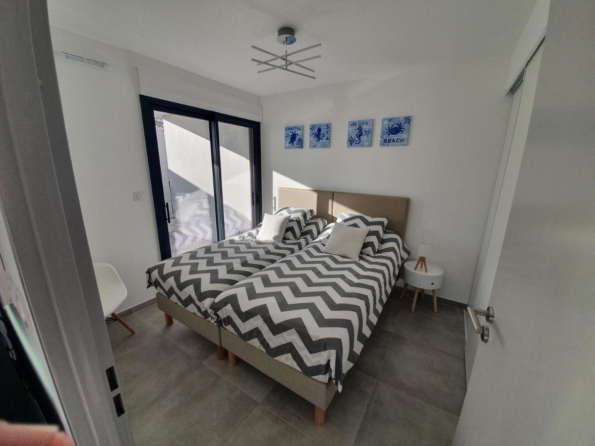 T3 Neuf Avec Terrasse Face A La Mer Бандол Екстериор снимка